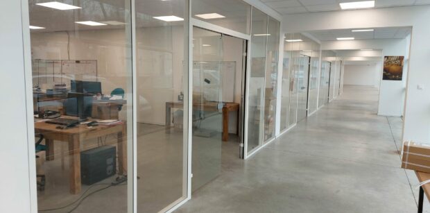 cloison modulaire par la miroiterie du sus ouest