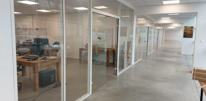 cloison modulaire par la miroiterie du sus ouest