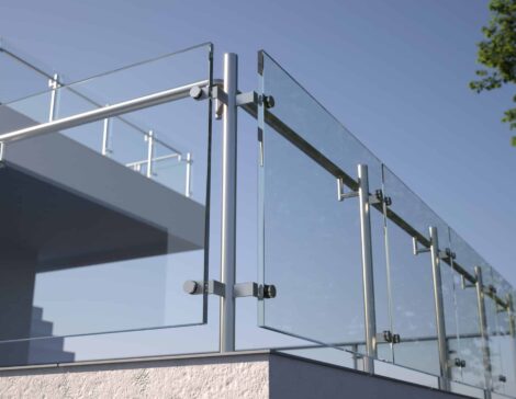 garde-corps en verre sur mesure d'une terrasse ou d'un balcon